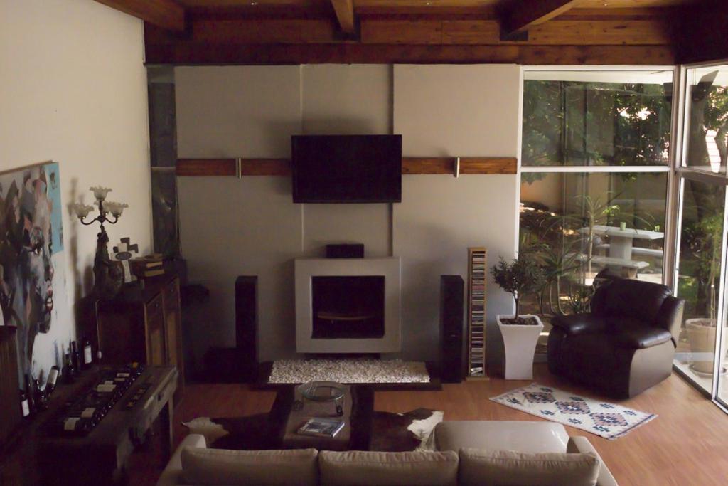 Luxury Upmarket Guesthouse 20 On 4Th Rustenburg Extérieur photo