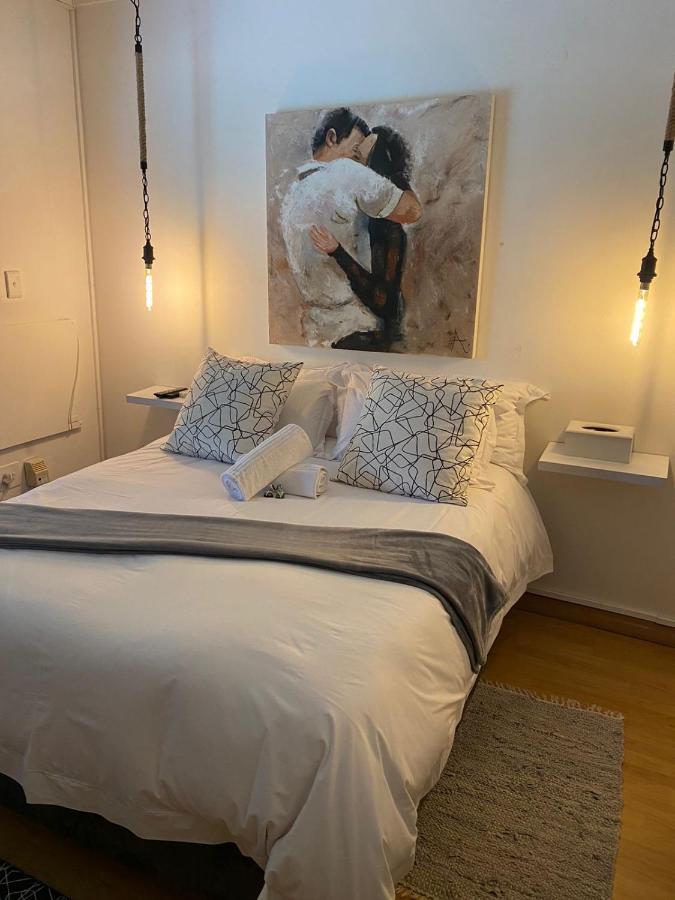 Luxury Upmarket Guesthouse 20 On 4Th Rustenburg Extérieur photo