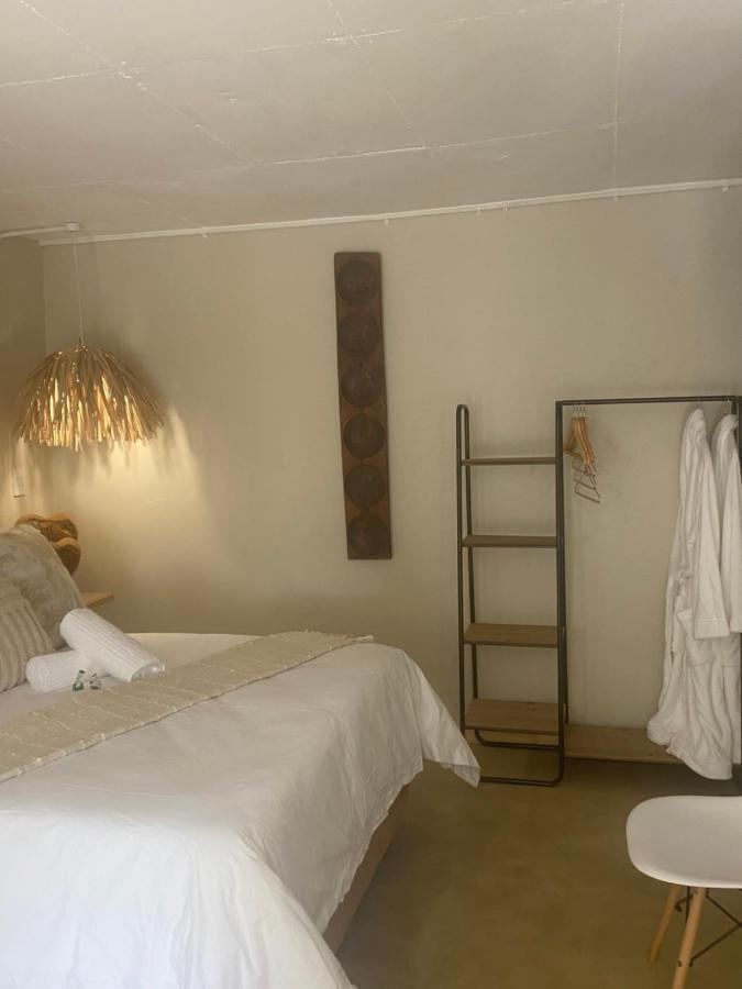 Luxury Upmarket Guesthouse 20 On 4Th Rustenburg Extérieur photo