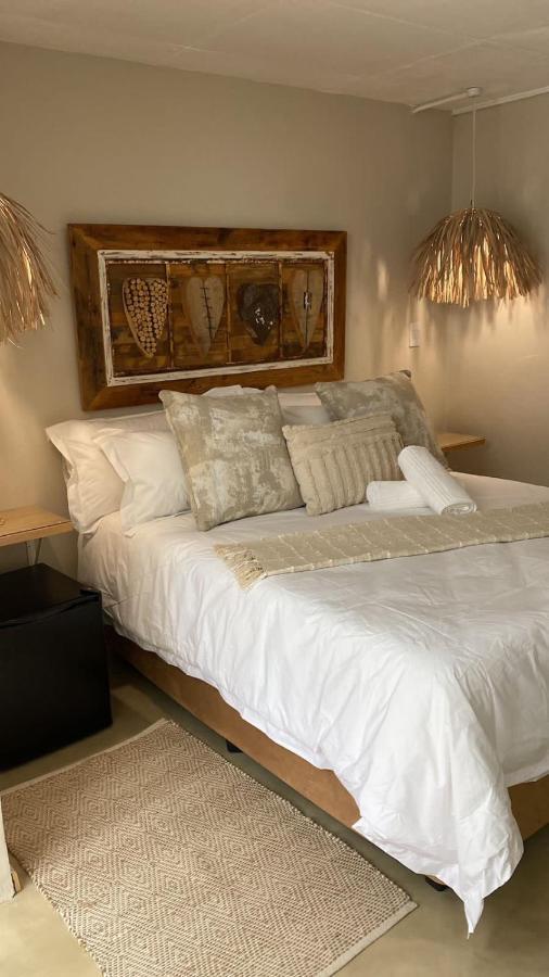 Luxury Upmarket Guesthouse 20 On 4Th Rustenburg Extérieur photo