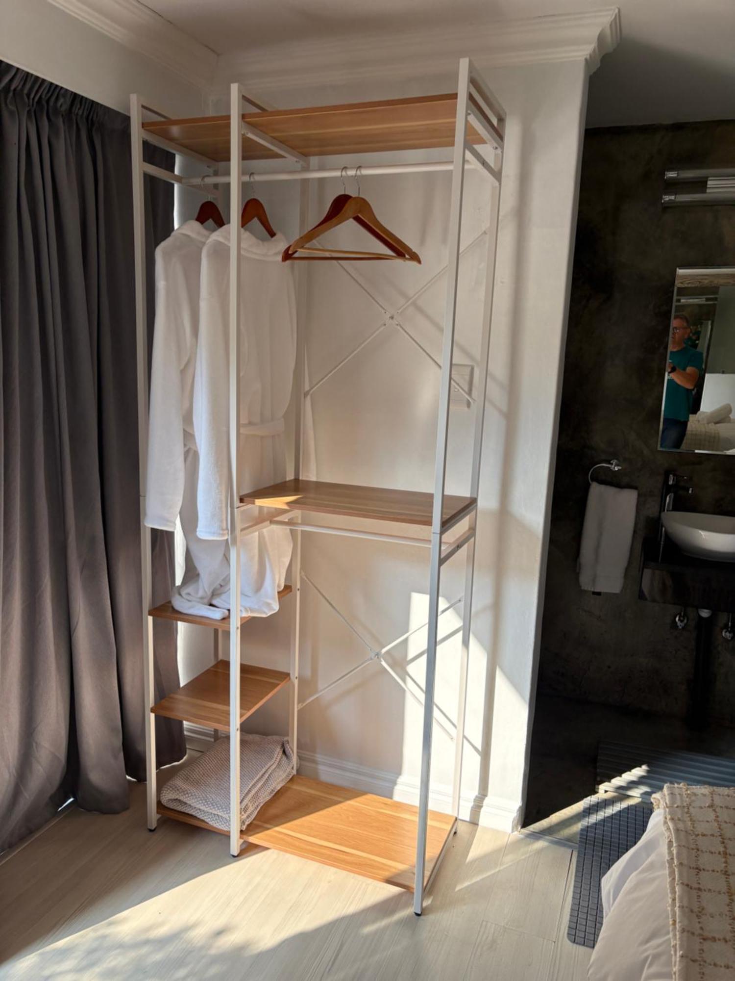 Luxury Upmarket Guesthouse 20 On 4Th Rustenburg Extérieur photo