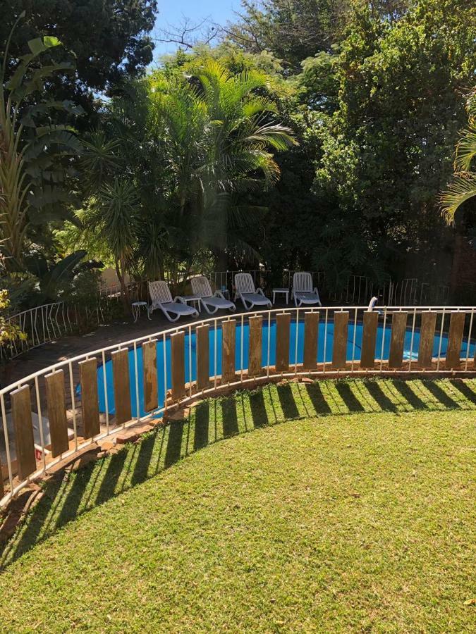 Luxury Upmarket Guesthouse 20 On 4Th Rustenburg Extérieur photo